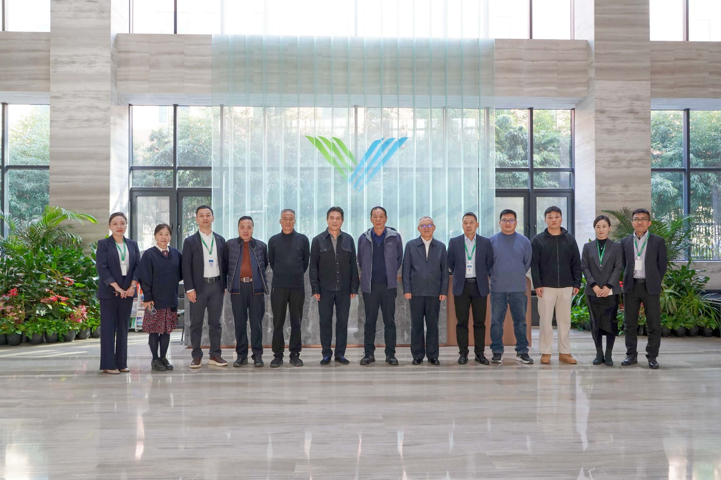 1983421638105788418.jpg 1983421638105788418.jpg